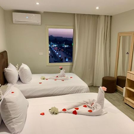 Khufu Pyramids Inn Nazlet el-Sîsi Buitenkant foto