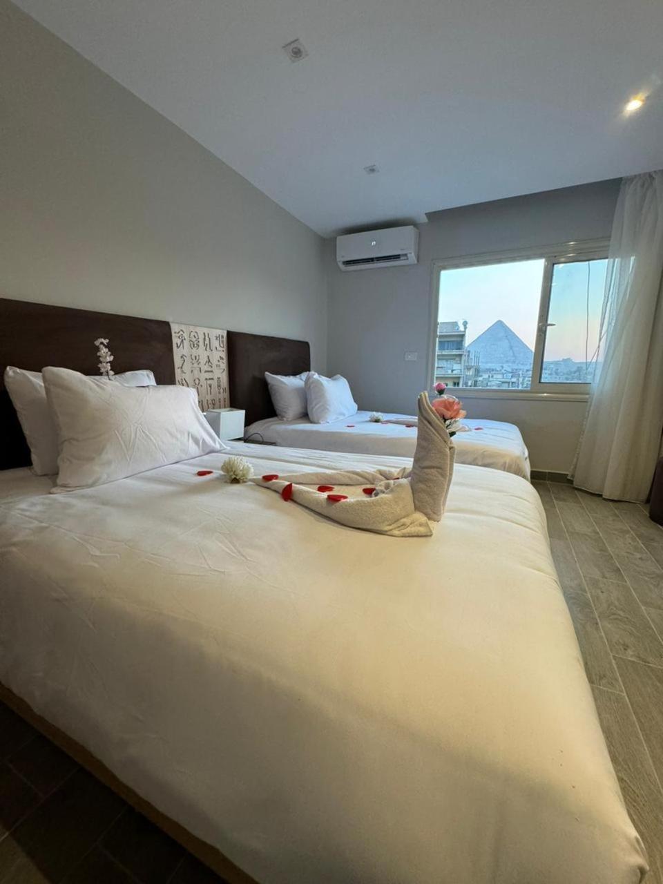 Khufu Pyramids Inn Nazlet el-Sîsi Buitenkant foto